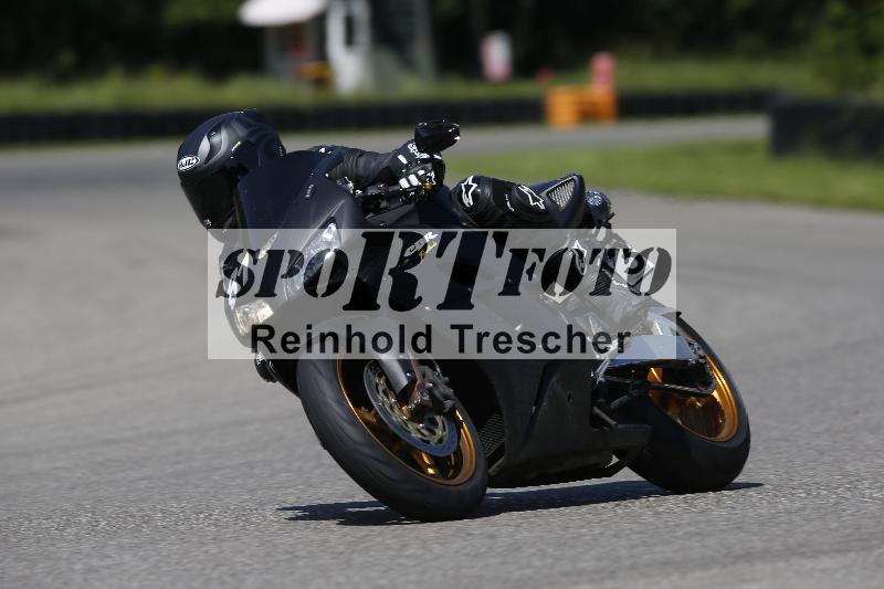 /Archiv-2024/29 12.06.2024 MOTO.CH Track Day ADR/Gruppe blau/81